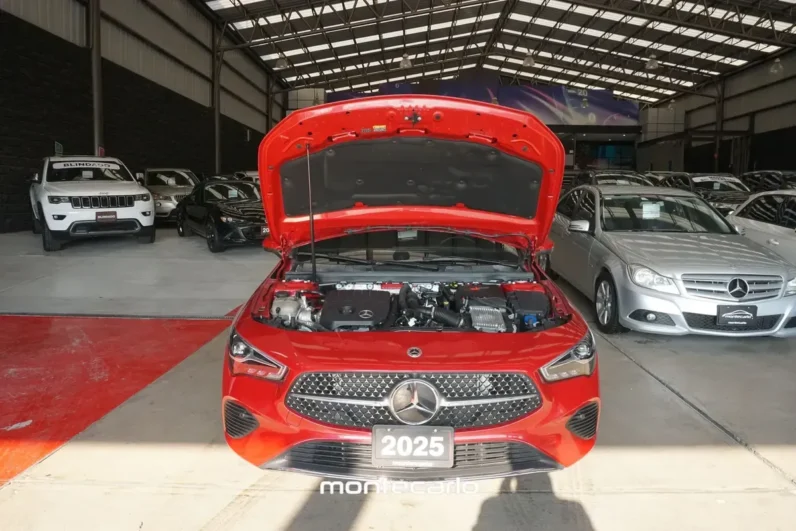 Mercedes Benz Clase Cla 13 200 MHEV AT 2025