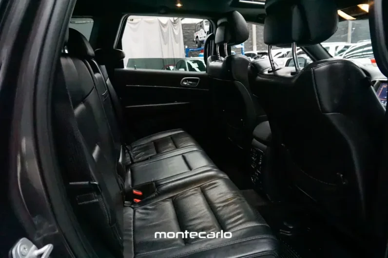 Jeep Grand Cherokee 36 V6 Laredo 4×2 AT 2018