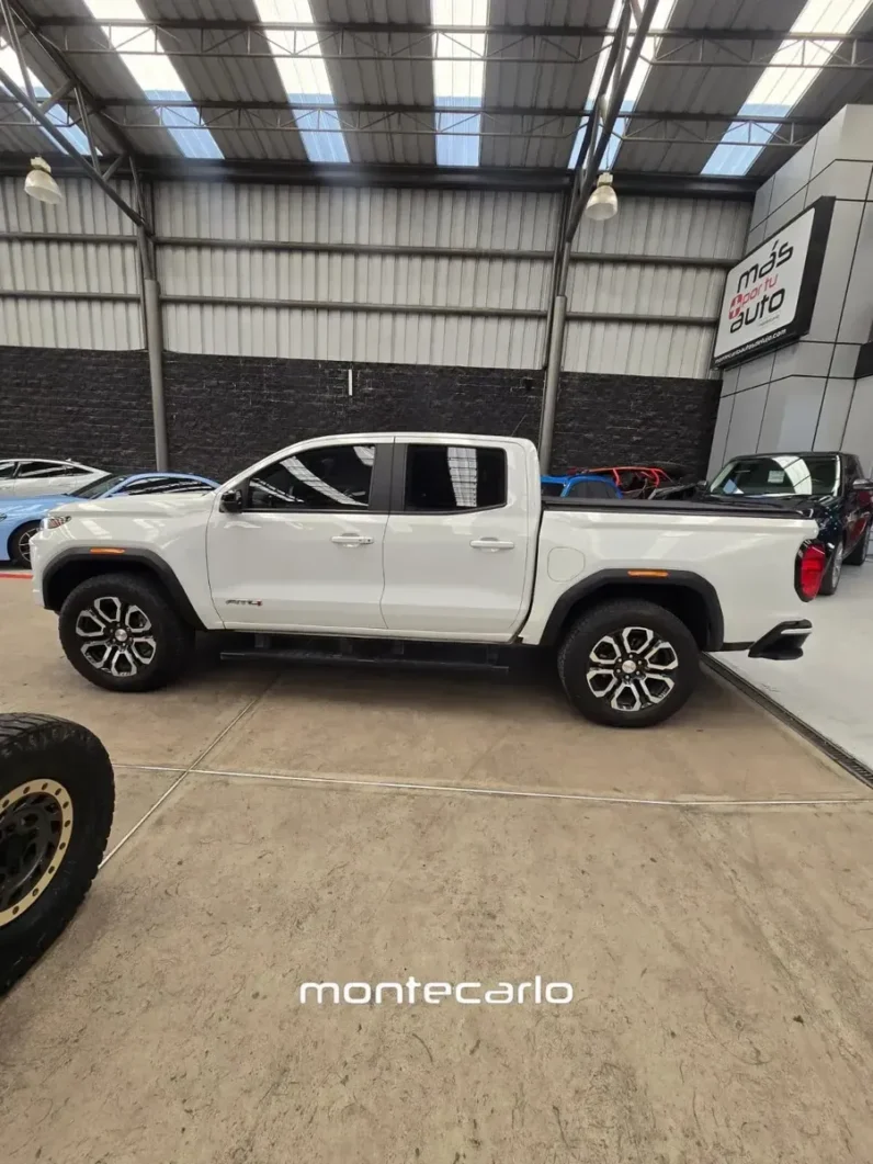 GMC Canyon 2023 At4