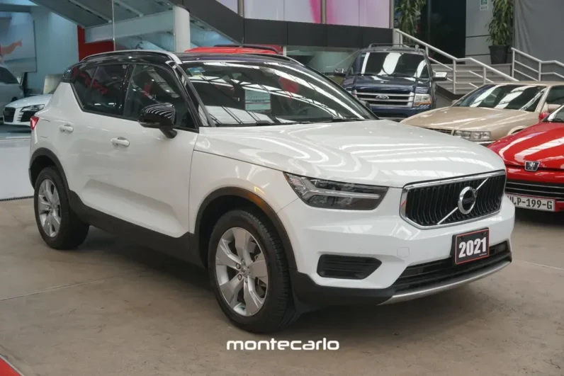 Volvo Xc40 2021 20 T4 Momentum AT