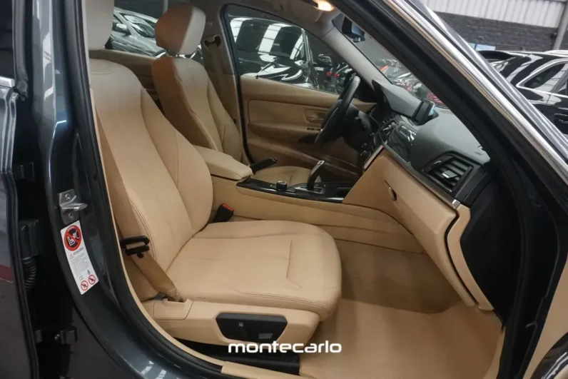 BMW Serie 3 2014 20 320ia AT
