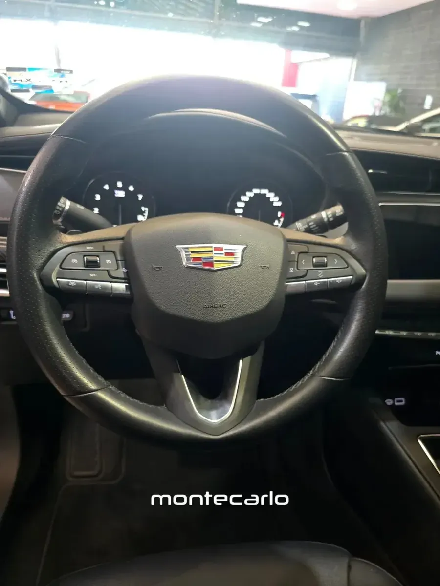 Cadillac Xt4 2022 20 Premium Luxury AT