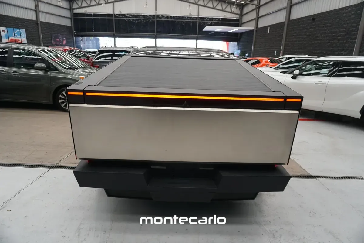 Tesla Cybertruck 2024 484 Km Cyberbeast AT