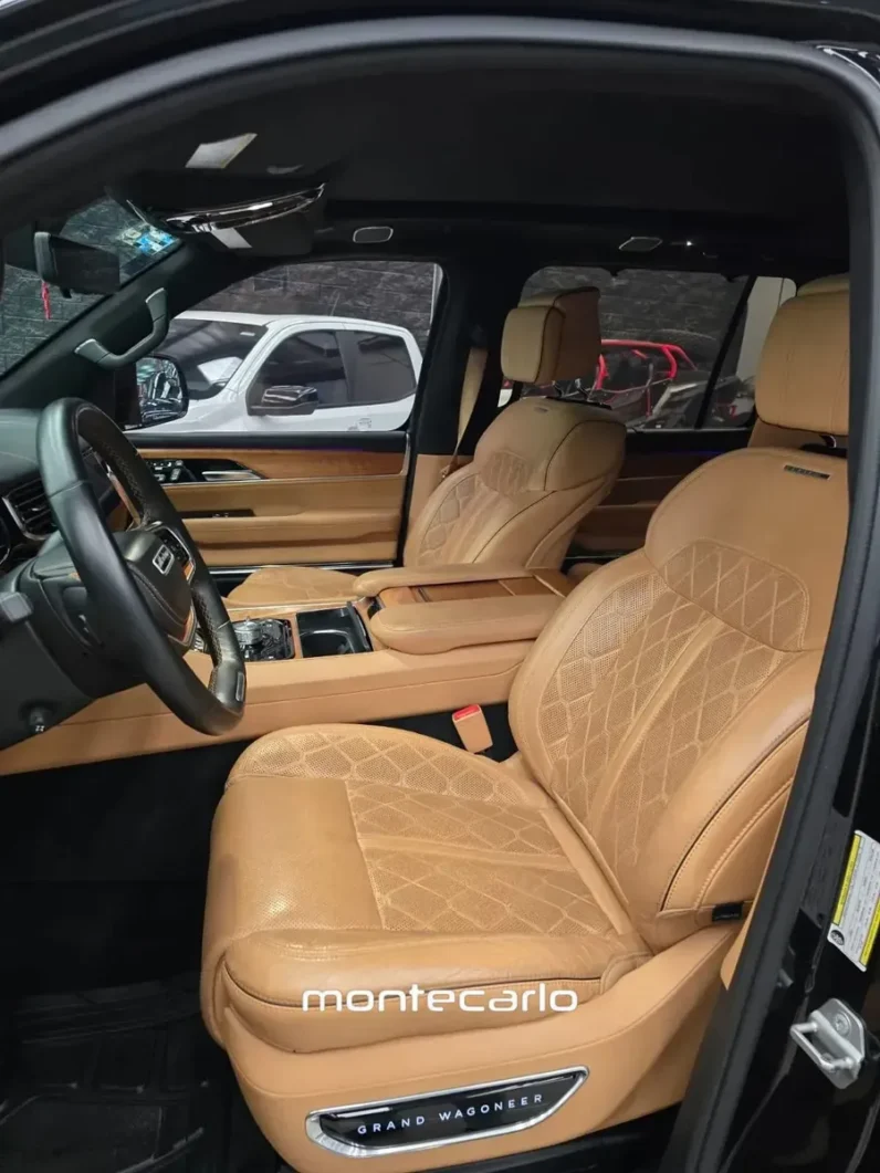 Jeep Grand Wagoneer 2022 64 V8 Base 4×4 5p AT