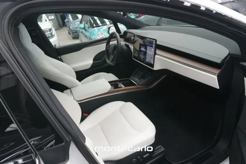 Tesla Model X Long Range 2024