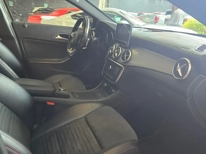 Mercedes Benz Clase Gla 2017 20 250 Sport AT