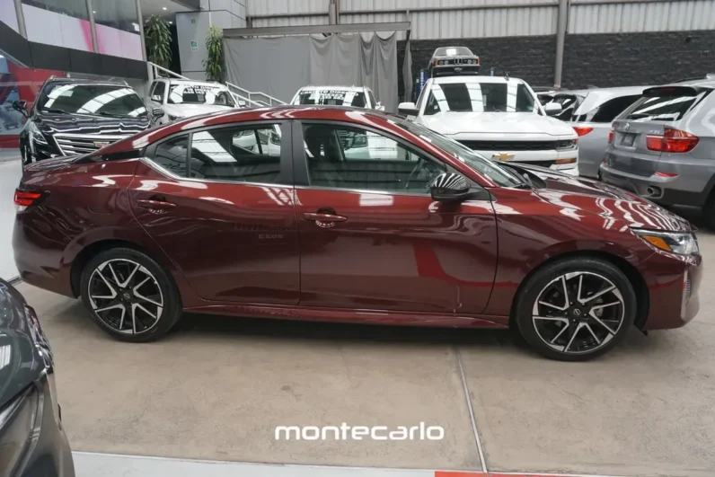 Nissan Sentra 2025 20 SR AT