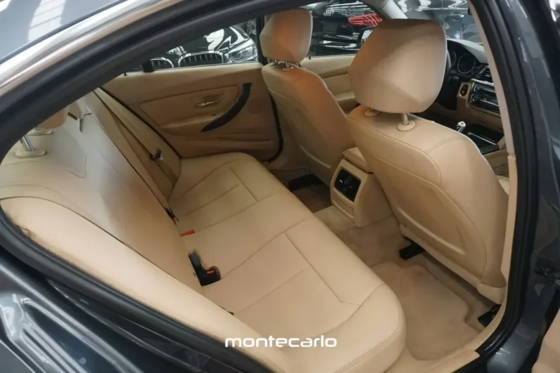 BMW Serie 3 2014 20 320ia AT