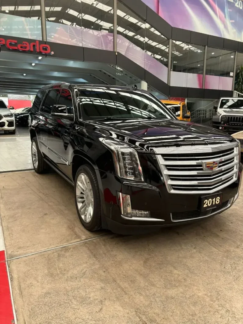 Cadillac Escalade 2018 62 Platinum 4×4 AT