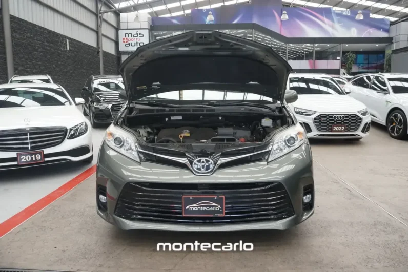 Toyota Sienna 2019 35 Le AT