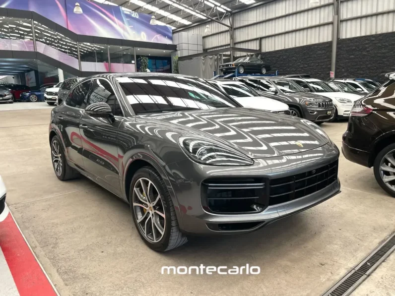 Porsche Cayenne 40 V8 Turbo AT 2020