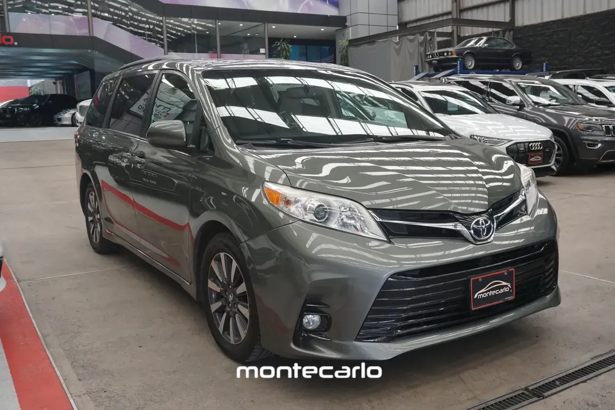 Toyota Sienna 2019 35 Le AT