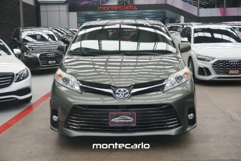 Toyota Sienna 2019 35 Le AT