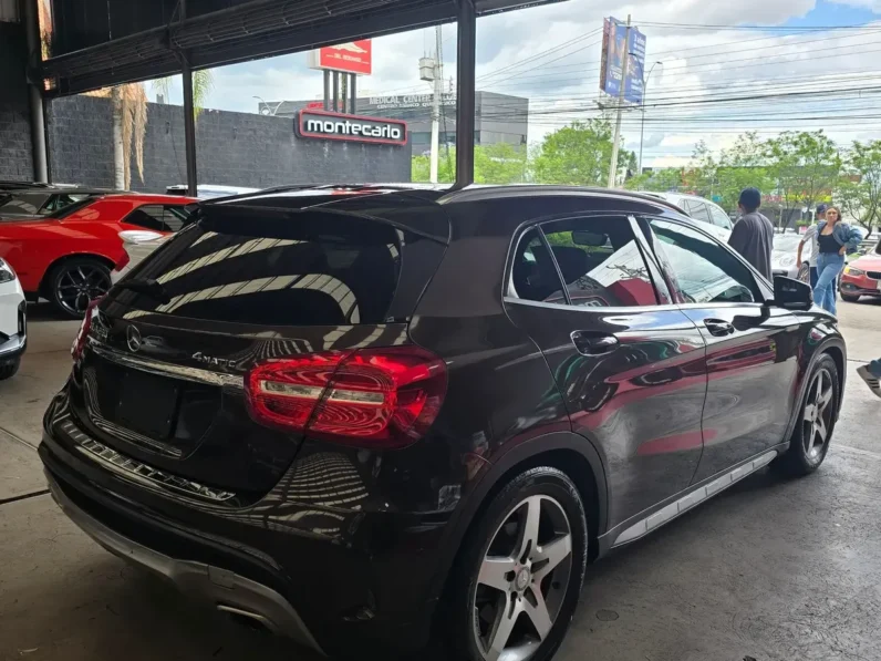 Mercedes Benz Clase Gla 2017 20 250 Sport AT