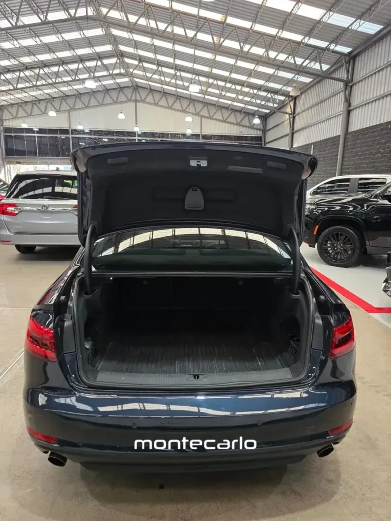Audi A4 2017 20 Select Quattro AT