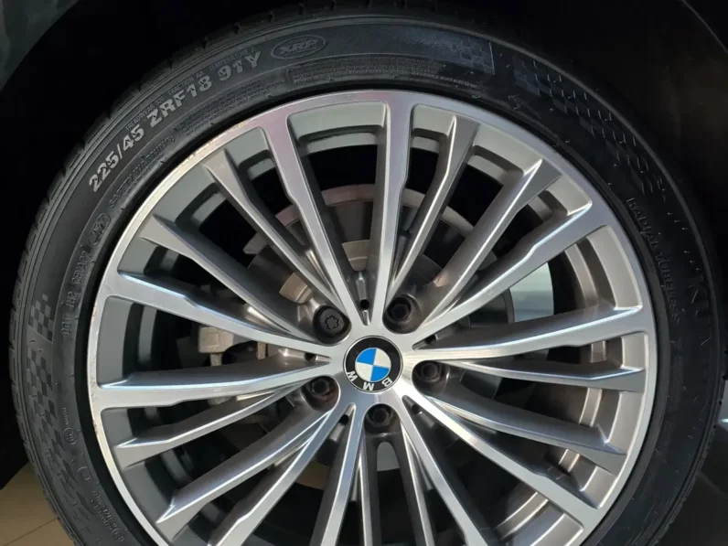 BMW Serie 3 2024 20 320i AT