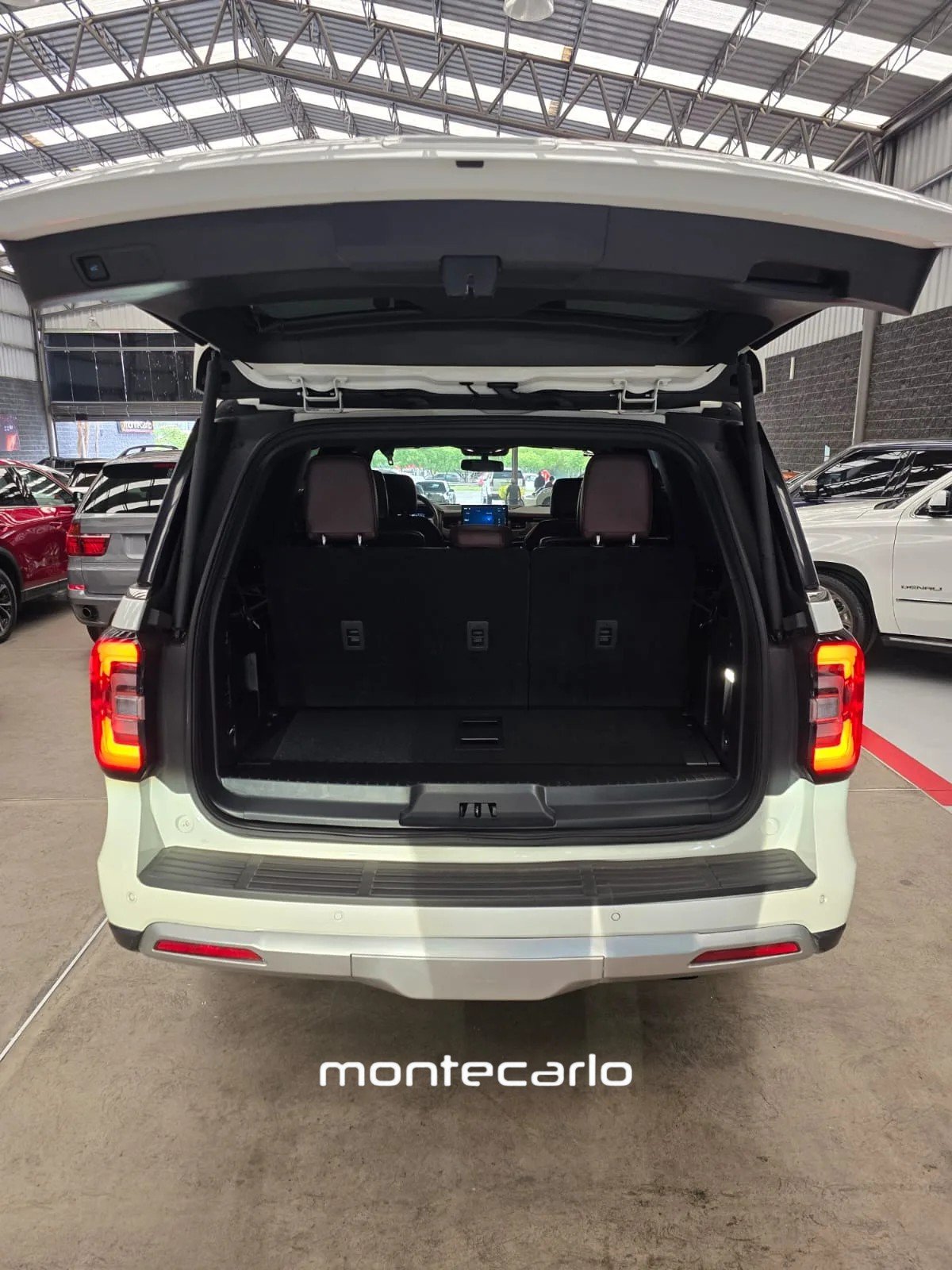 Ford Expedition 2024