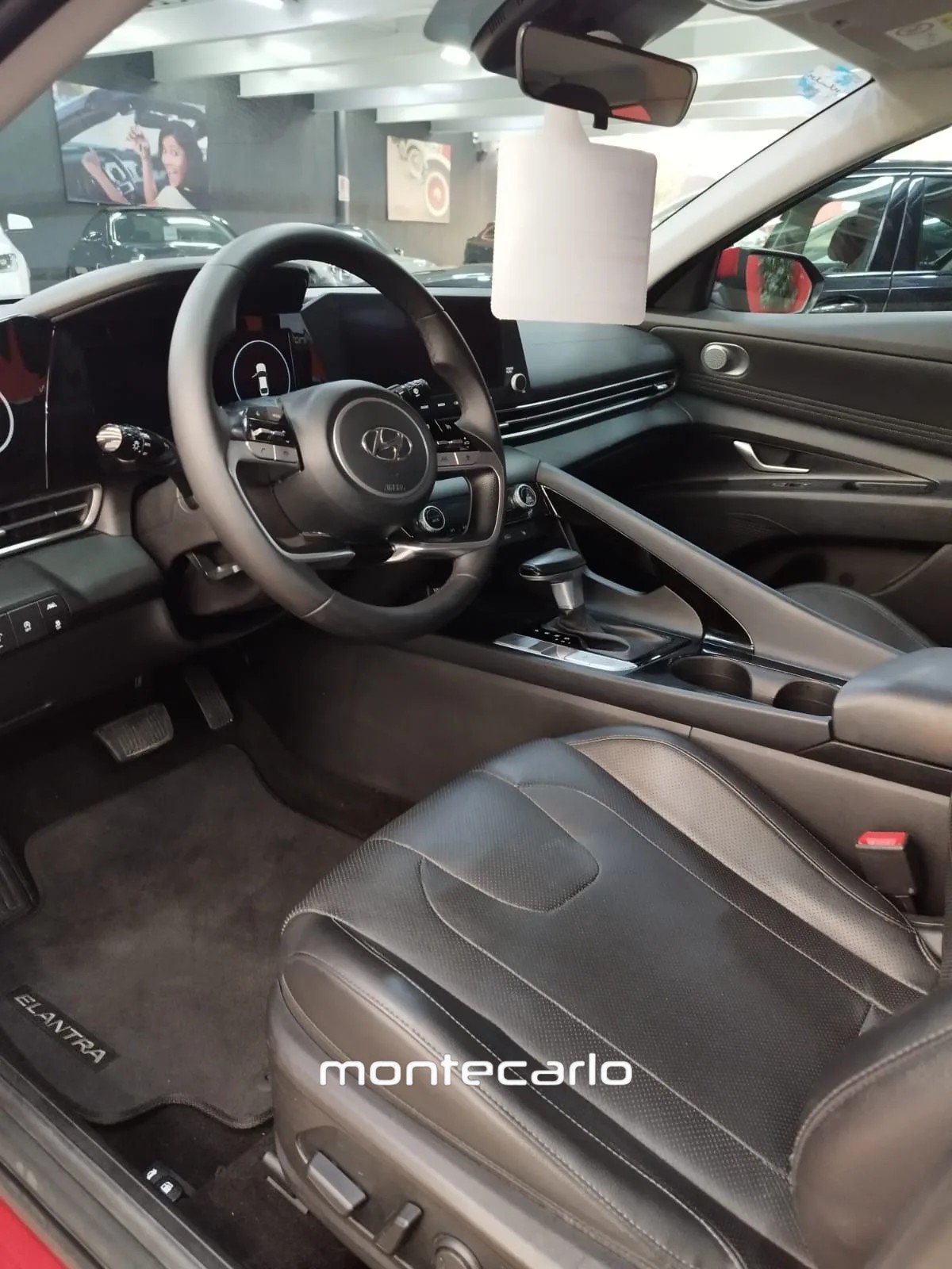 Hyundai Elantra 2022