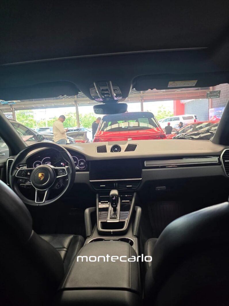 Porsche Cayenne 2022