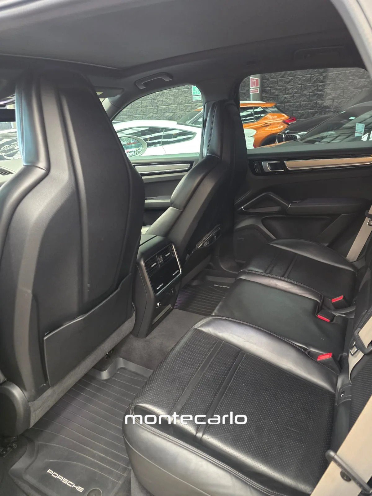 Porsche Cayenne 2022