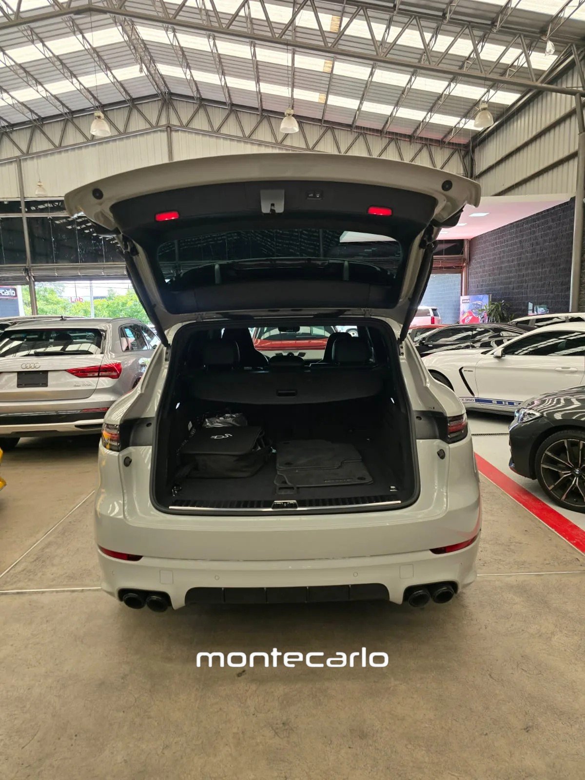 Porsche Cayenne 2022