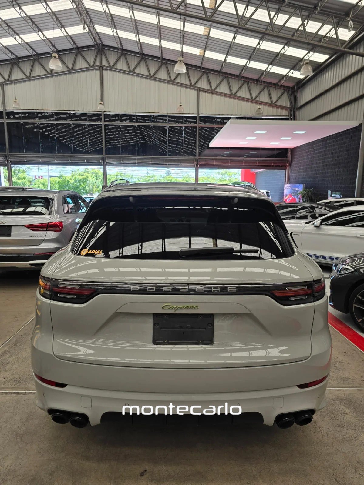 Porsche Cayenne 2022