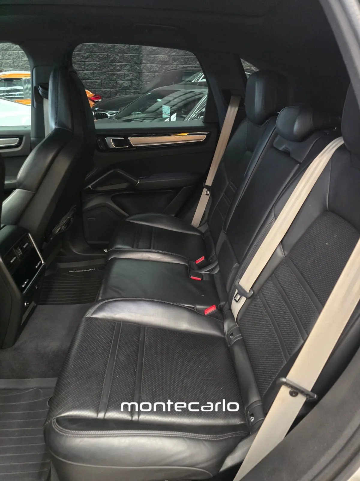 Porsche Cayenne 2022