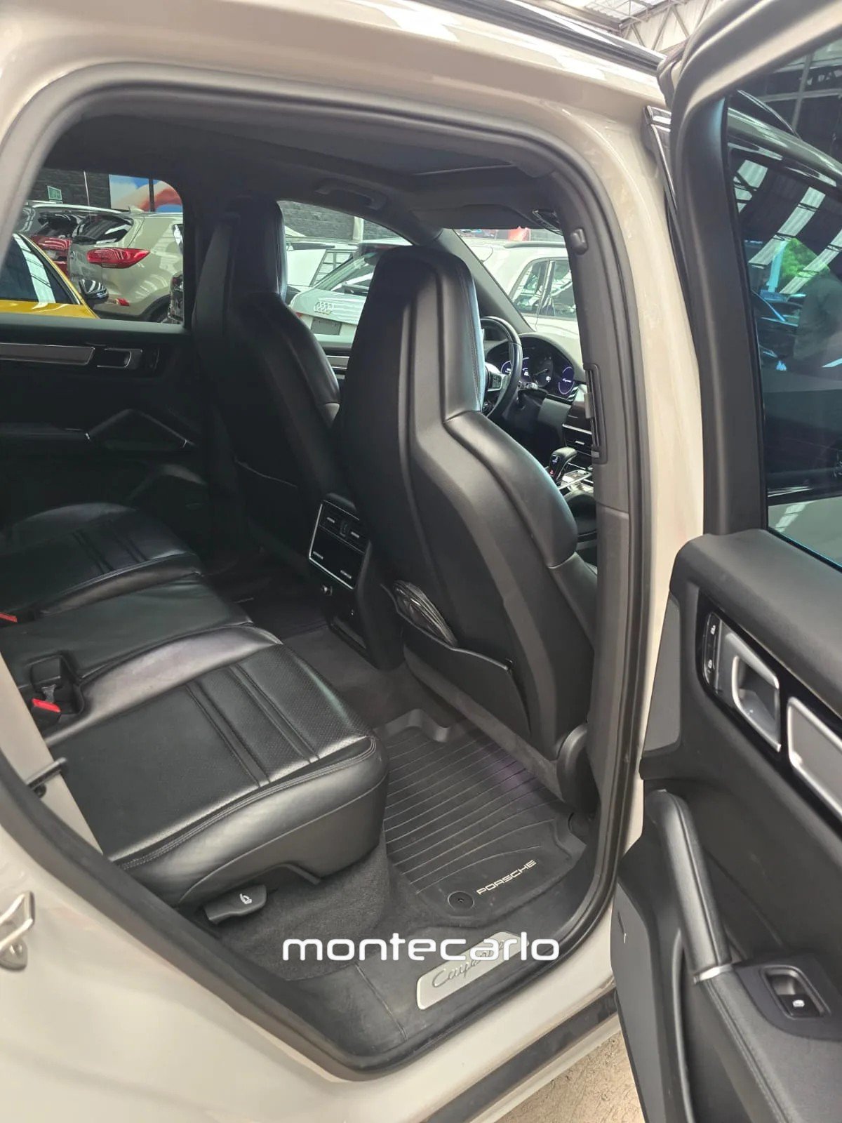 Porsche Cayenne 2022