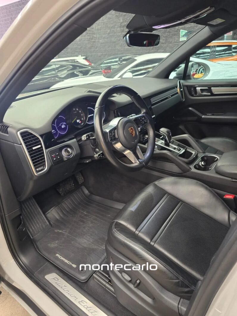 Porsche Cayenne 2022