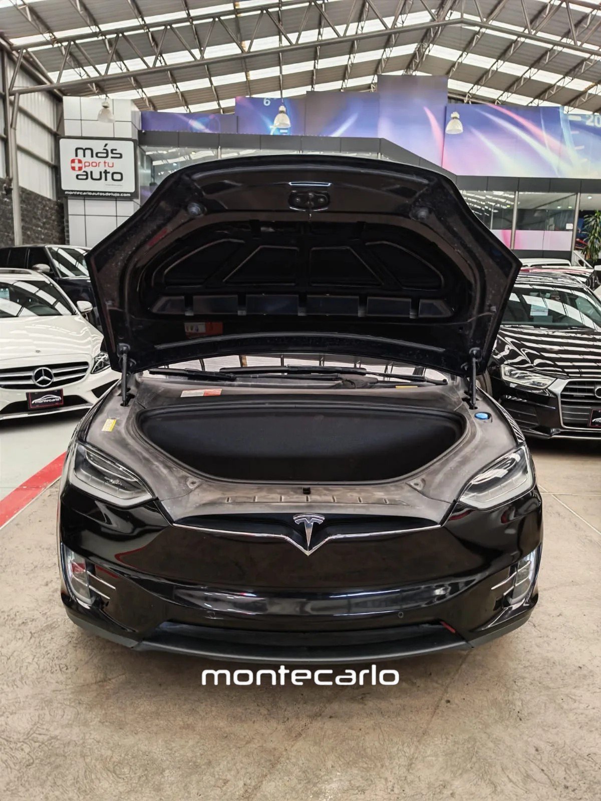 Tesla Model X 2017