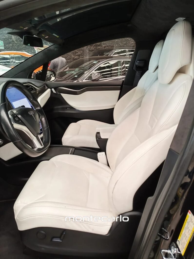 Tesla Model X 2017